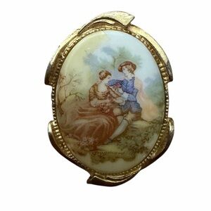 Vintage Fragonard Courting Couple Brooch